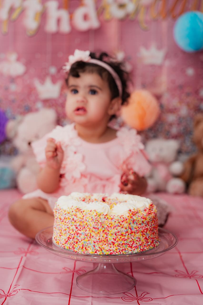 Cake smash, home studio, photo 5 of 11