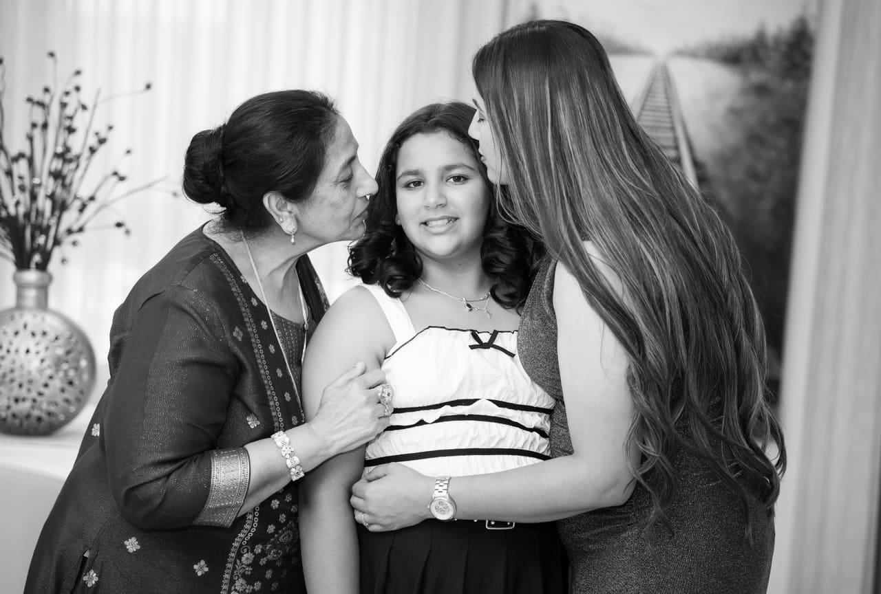 House celebration and family gathering, photo 15 of 15
