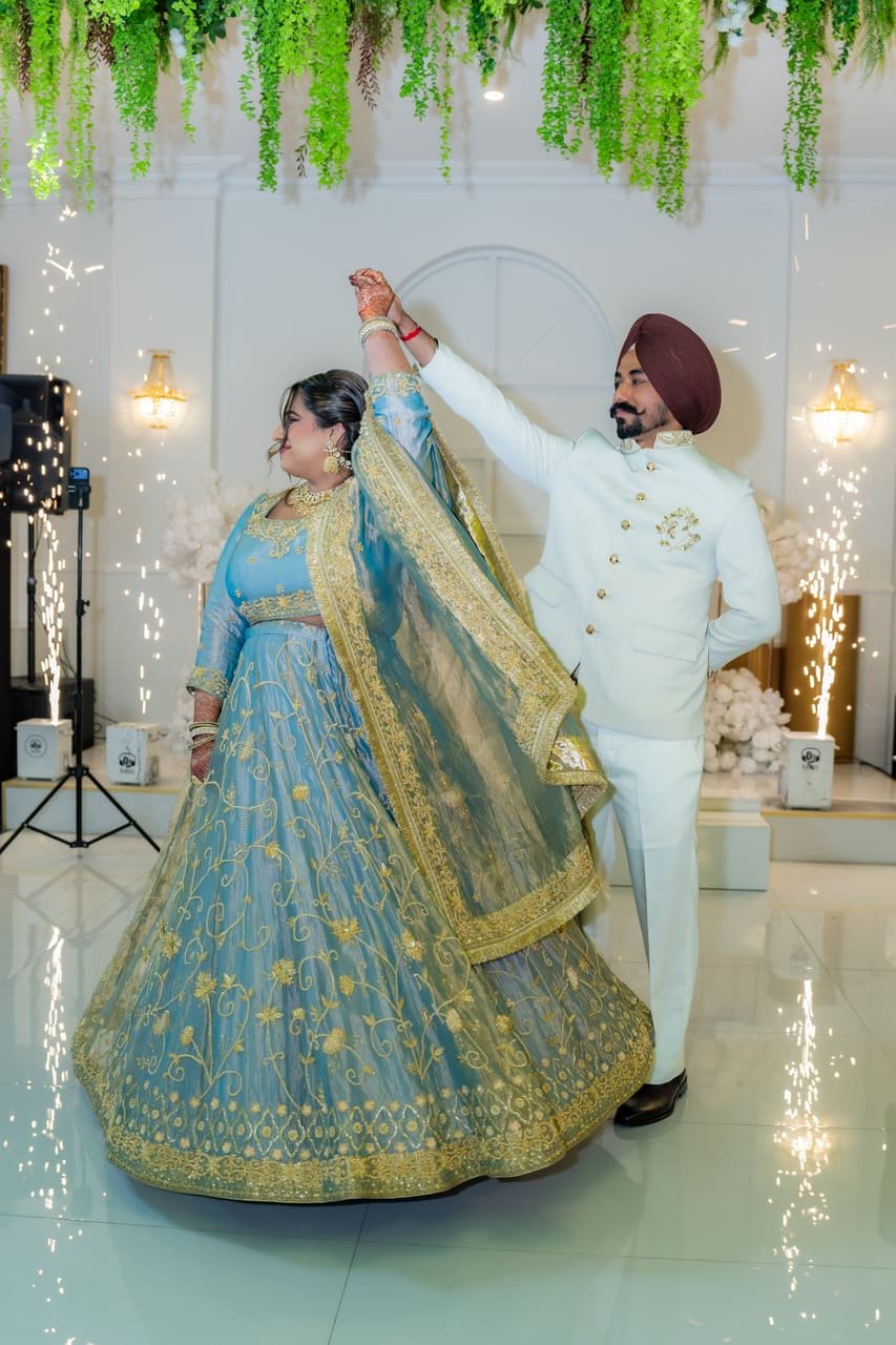 Ring ceremony, white floral venue, photo 10 of 17